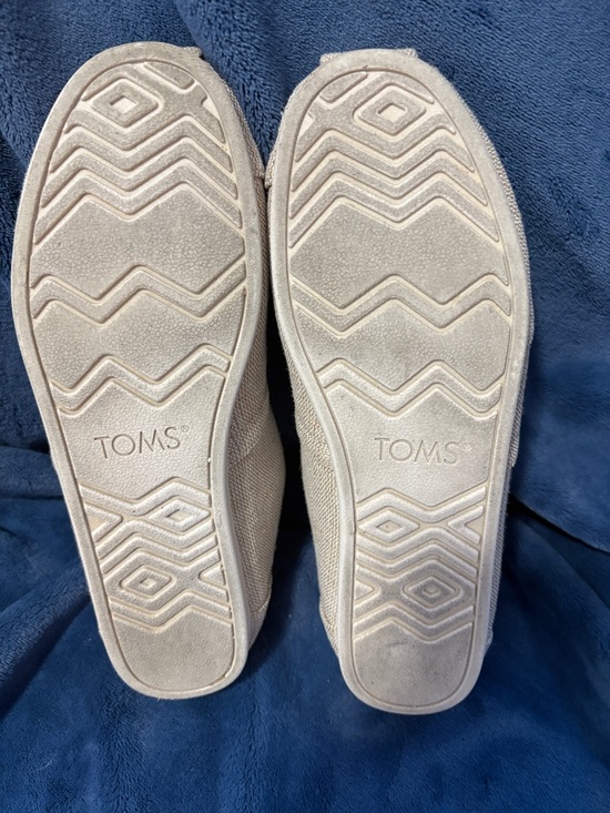 Toms Men's Slip-On Loafers in Light Beige Canvas - Picture 5 of 7